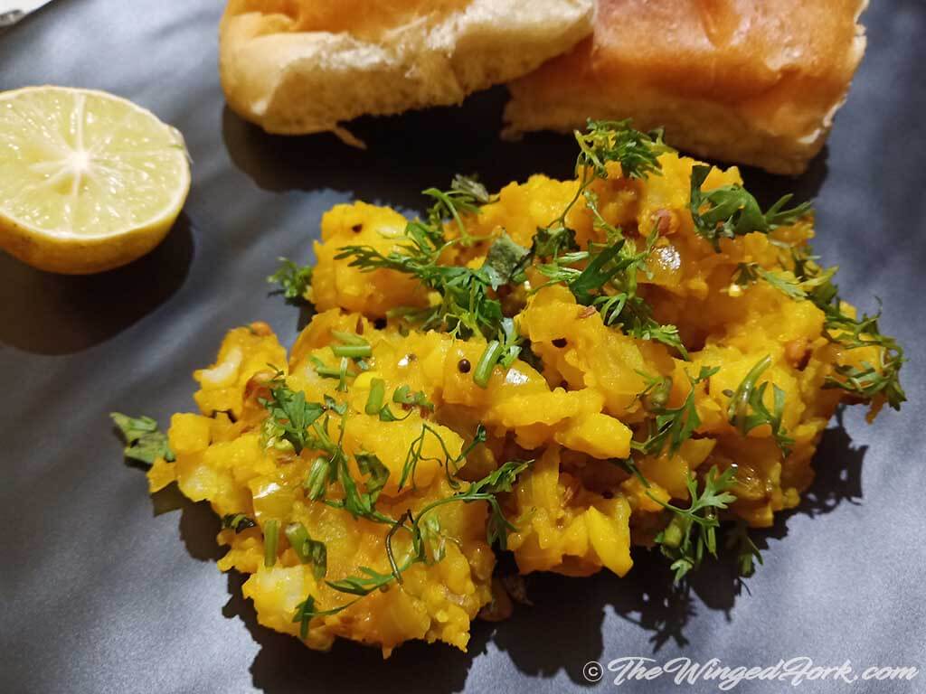 Just a closer look of the batata bhaji - Pic by Abby from AbbysPlate