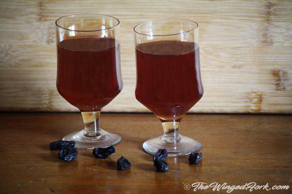 Currant wine is ready to drink - Pic by Abby from AbbysPlate.